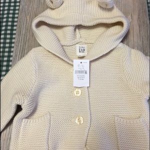 Baby gap👗sweater with hood. Hood with ears.